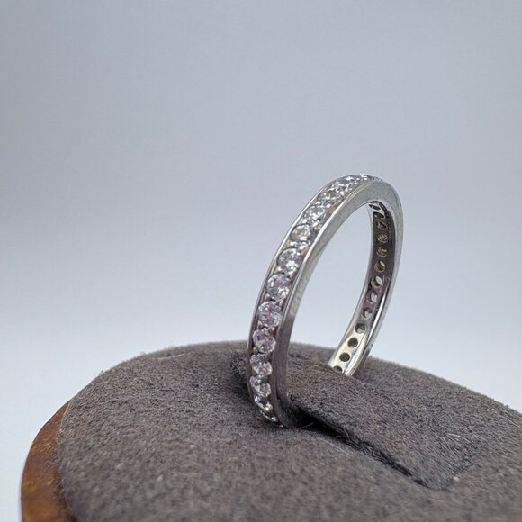 VTG Solid Sterling Silver 925 Cubic Zirconia Pavé Set Band Ring Size 6.75 - Picture 4 of 9